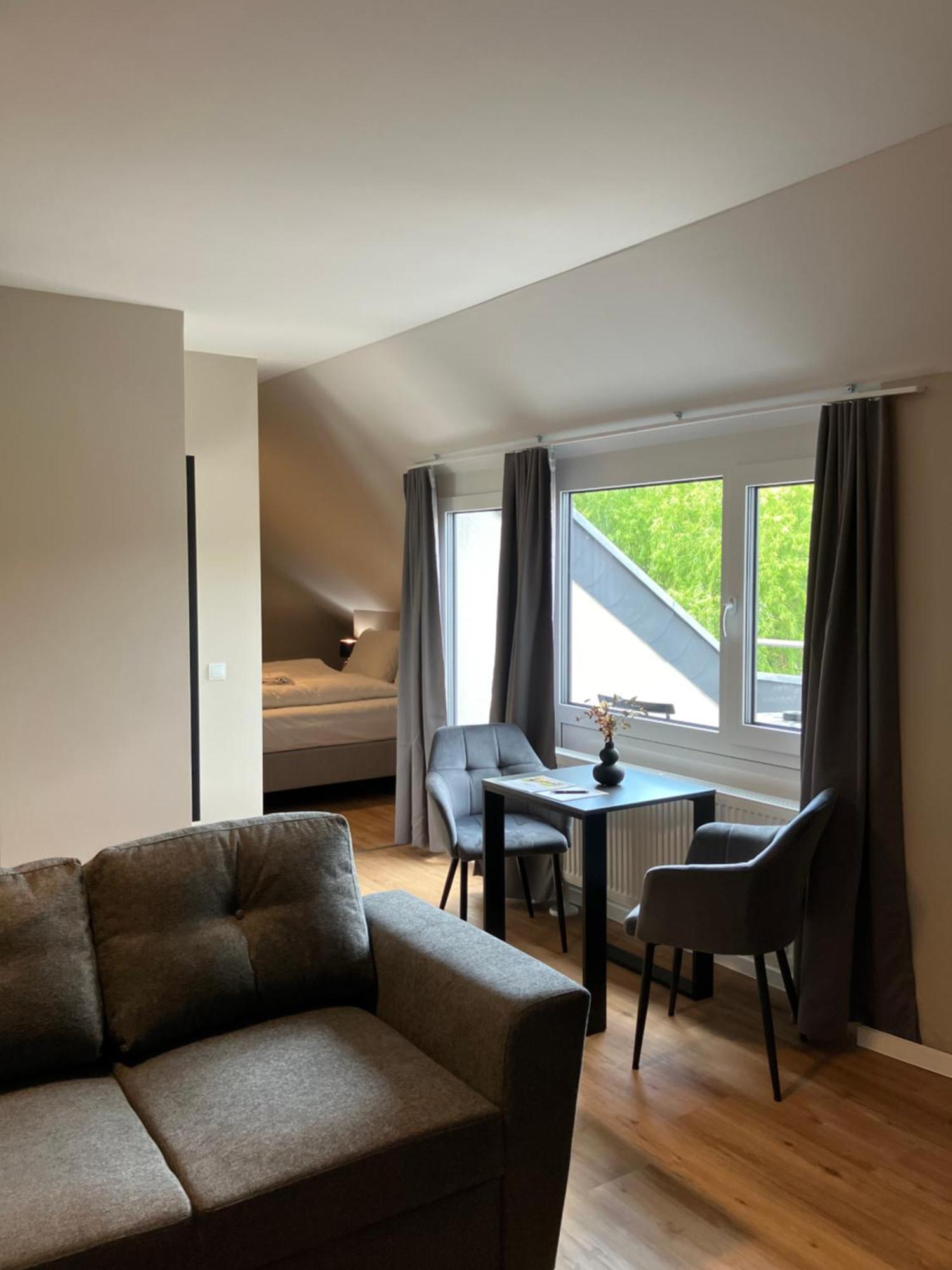 Amelie No 3 Hotel & Appartements ชไวเก็น เร็คเท็นบาค ภายนอก รูปภาพ